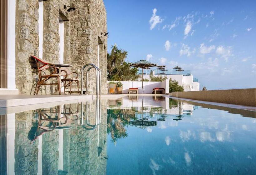 جناح جونيور, Pelican Bay