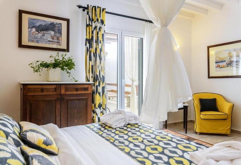 غرفة قياسية, Pelican Bay