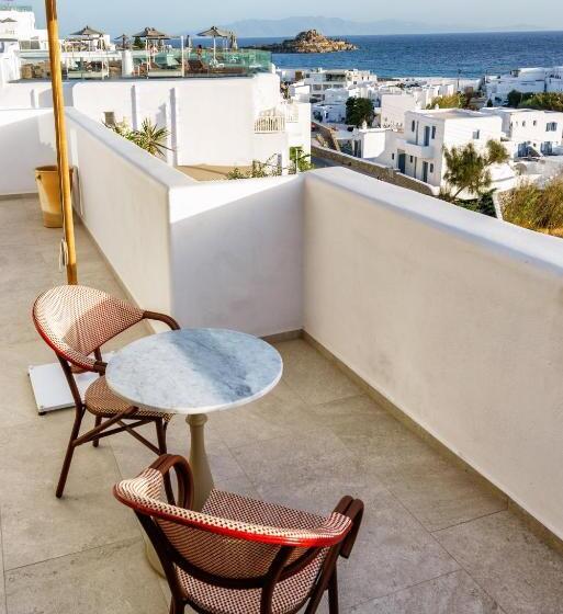 جناح سوبيريور مطل علي البحر, Pelican Bay