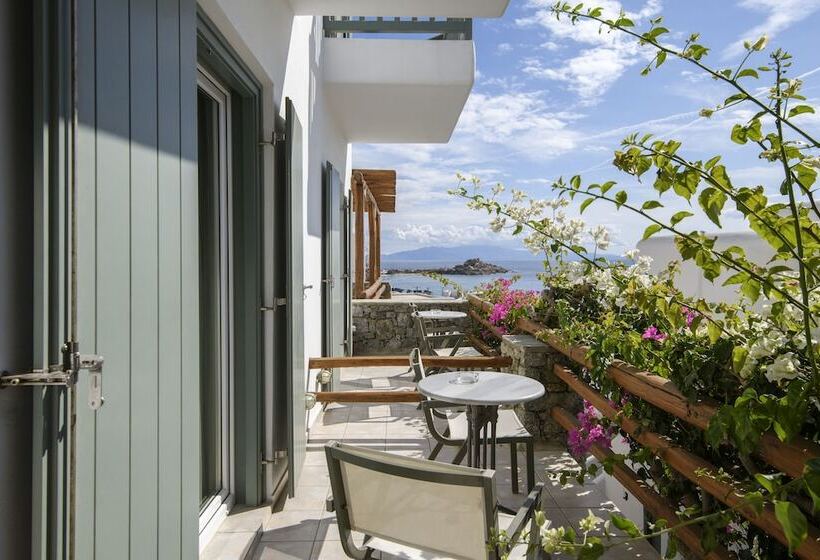 غرفة عائلية, Pelican Bay