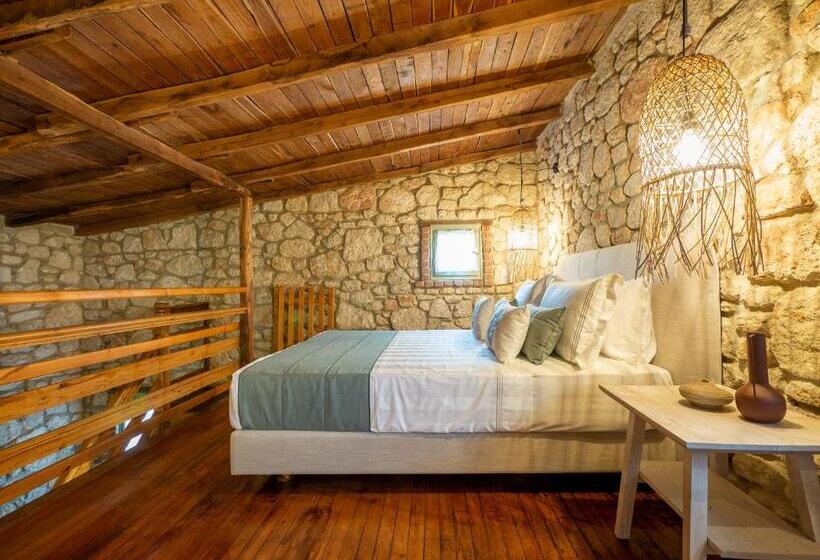 חדר דופלקס, Petrino Eco Village