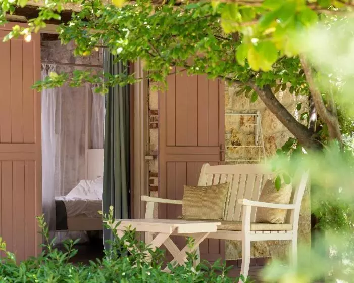 ジュニアスイート, Petrino Eco Village