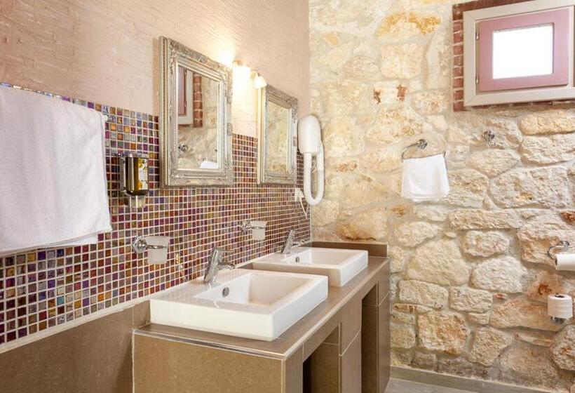 סוויטת ג'וניור, Petrino Eco Village