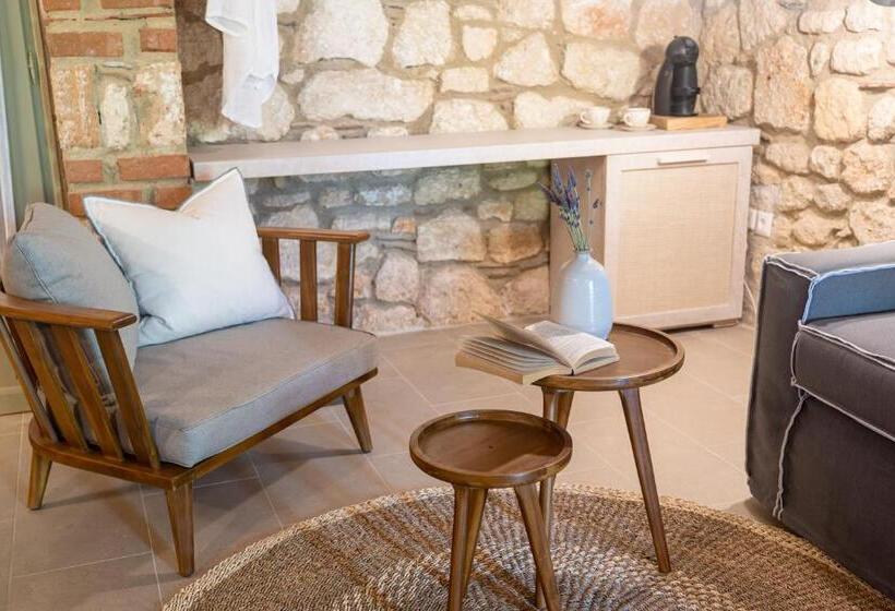 חדר סופריור, Petrino Eco Village