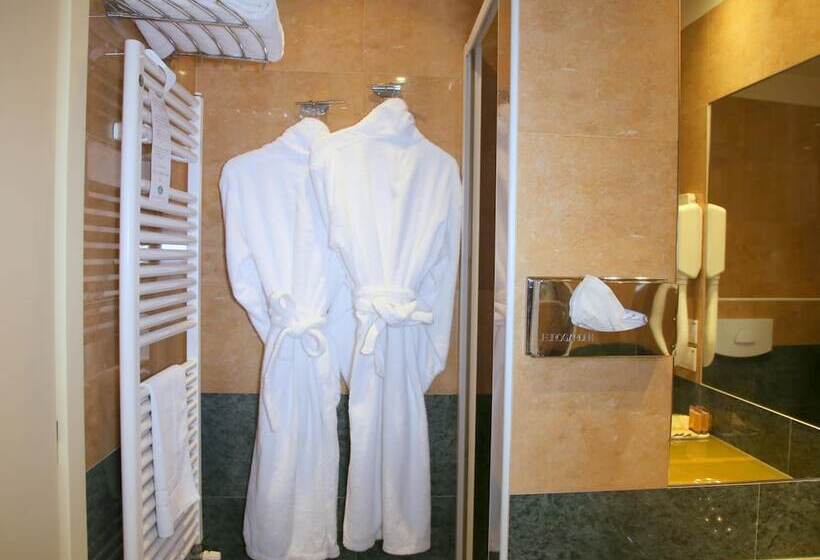 스탠다드 룸, Phi Hotel Emilia