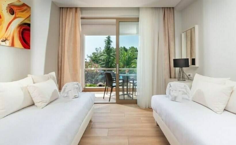 Полулюкс Вид на Сад, Poseidon Resort