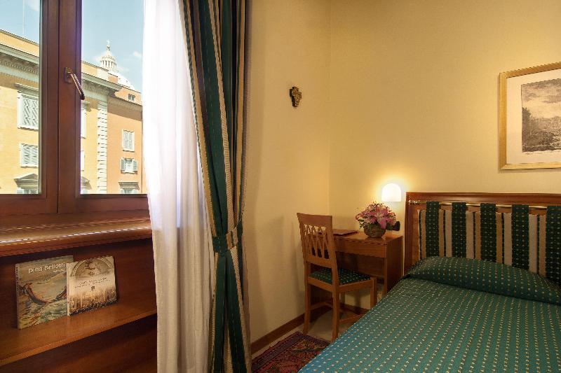 اتاق استاندارد, Residenza Paolo Vi