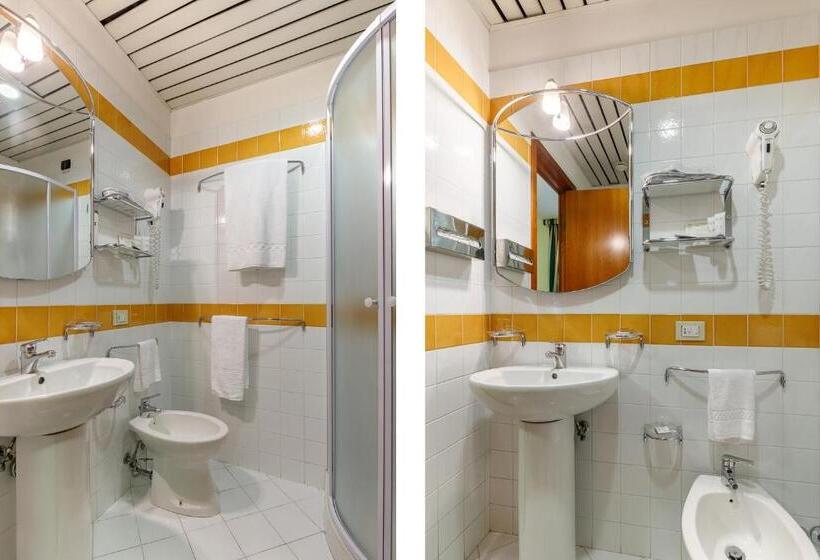 اتاق استاندارد یک نفره, Residenza Paolo Vi