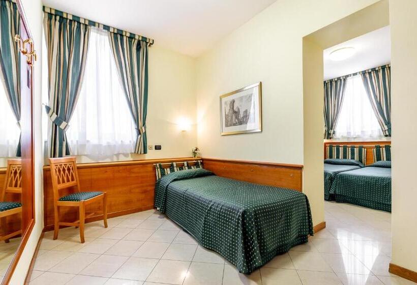 اتاق استاندارد سه نفره, Residenza Paolo Vi