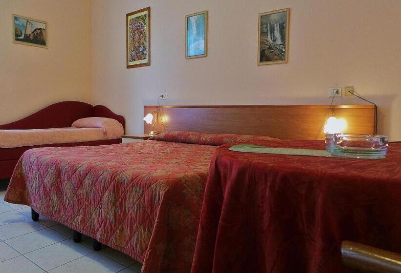 Номер Стандарт Трехместный, Roma