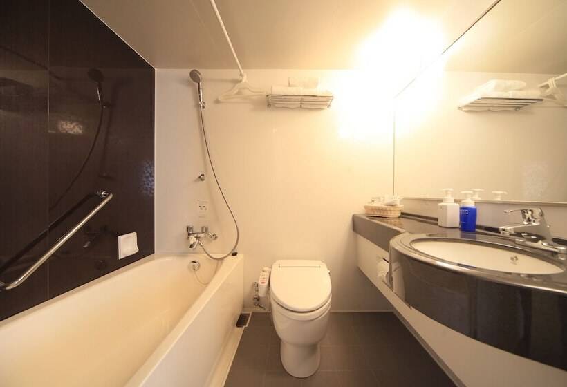 Номер Стандарт Трехместный, Sunroute Plaza Shinjuku