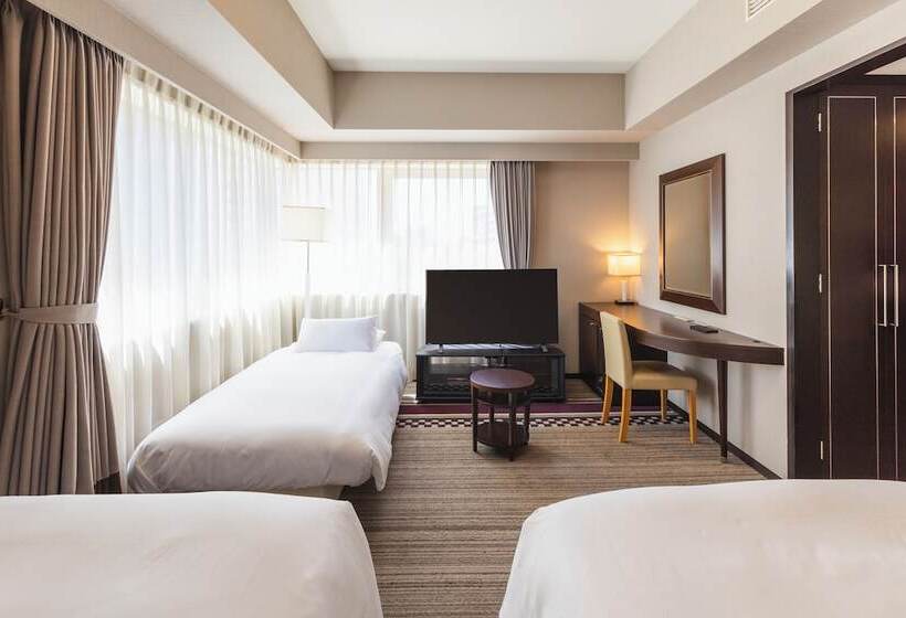 غرفة قياسية ثلاثية, Sunroute Plaza Shinjuku