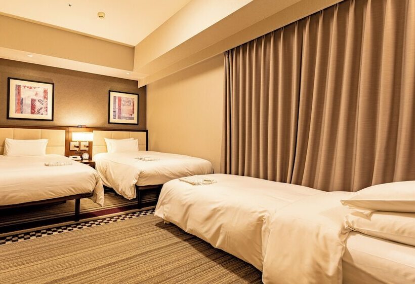 غرفة قياسية ثلاثية, Sunroute Plaza Shinjuku