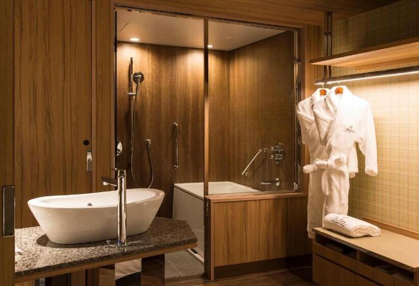 Club Room King Bed, The Prince Park Tower Tokyo   Preferred Hotels & Resorts, Lvx Collection