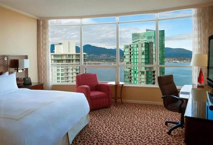 اتاق استاندارد با تخت دوبل و چشم‌انداز, Vancouver Marriott Pinnacle Downtown