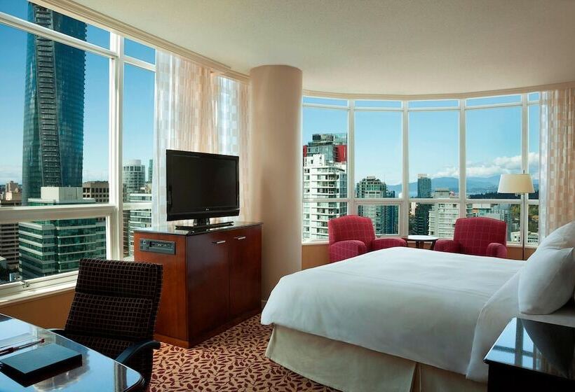 غرفة قياسية سرير مزدوج ذات إطلالة, Vancouver Marriott Pinnacle Downtown