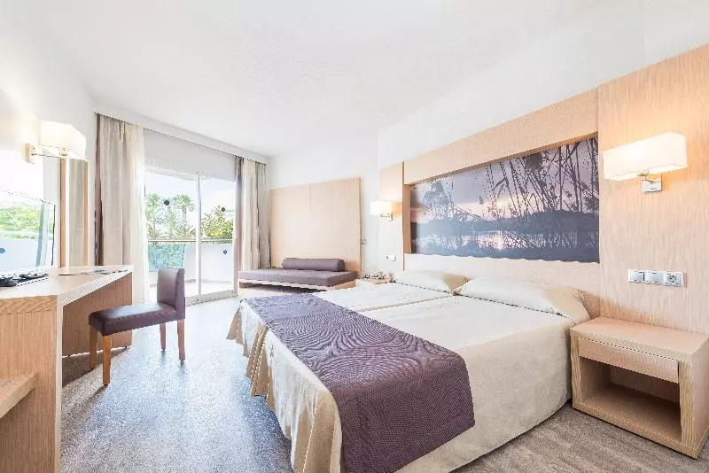 سوئیت با تخت بزرگ, Vancouver Marriott Pinnacle Downtown