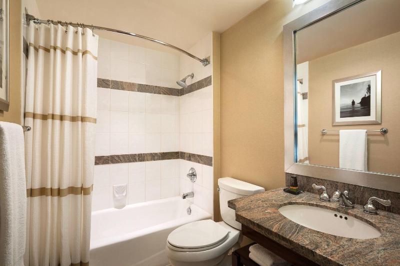 Стандартный Номер Кровать Кинг, Vancouver Marriott Pinnacle Downtown