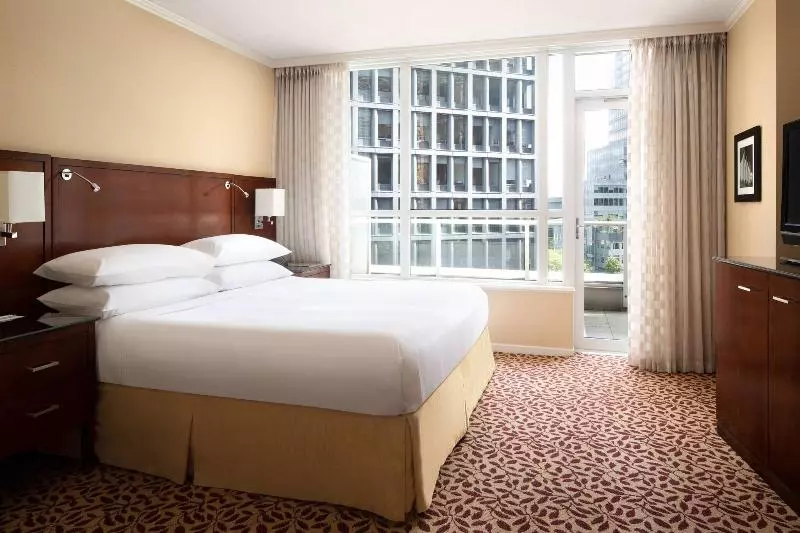 سوئیت با تخت بزرگ, Vancouver Marriott Pinnacle Downtown