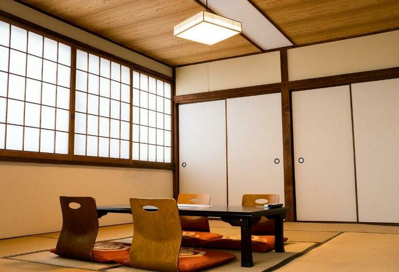 Четырехместный Номер Стандарт, Guesthouse Sunline Beppu
