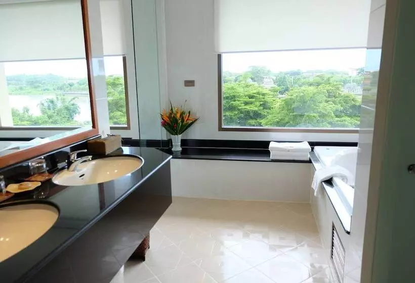 سوئیت با چشم‌انداز رودخانه, The Imperial River House Resort, Chiang Rai