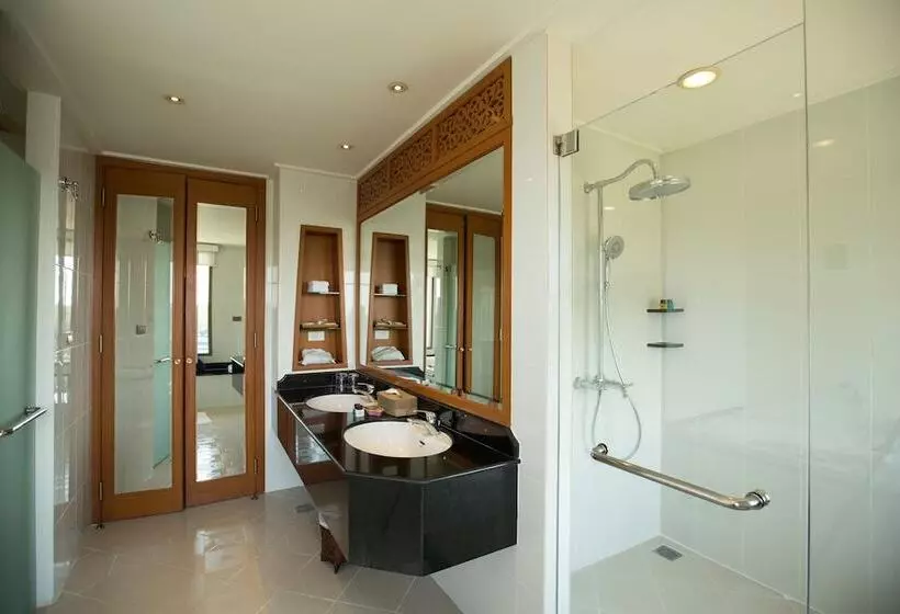 سوئیت با چشم‌انداز رودخانه, The Imperial River House Resort, Chiang Rai
