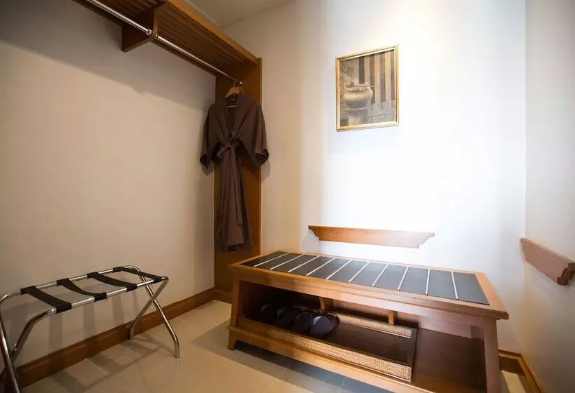 سوئیت با چشم‌انداز رودخانه, The Imperial River House Resort, Chiang Rai