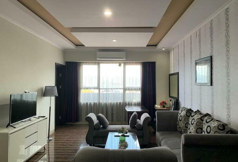 스위트, Pacific Hotel Ambon