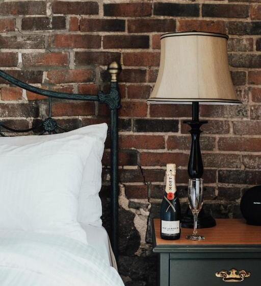 标准间带江景, Auberge Du Vieux Port By Gray Collection