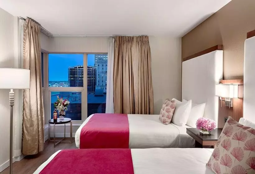 سوییت لوکس, Auberge Vancouver