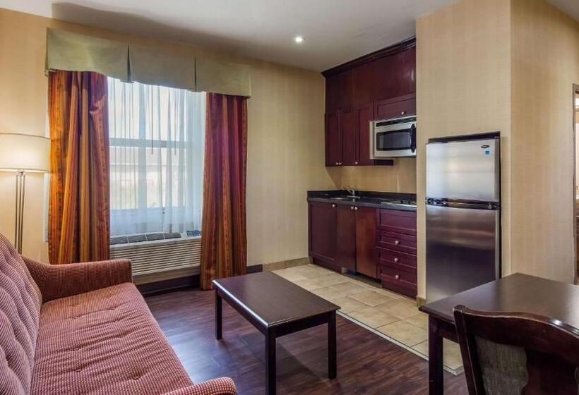 جناح, Best Western Plus Bowmanville