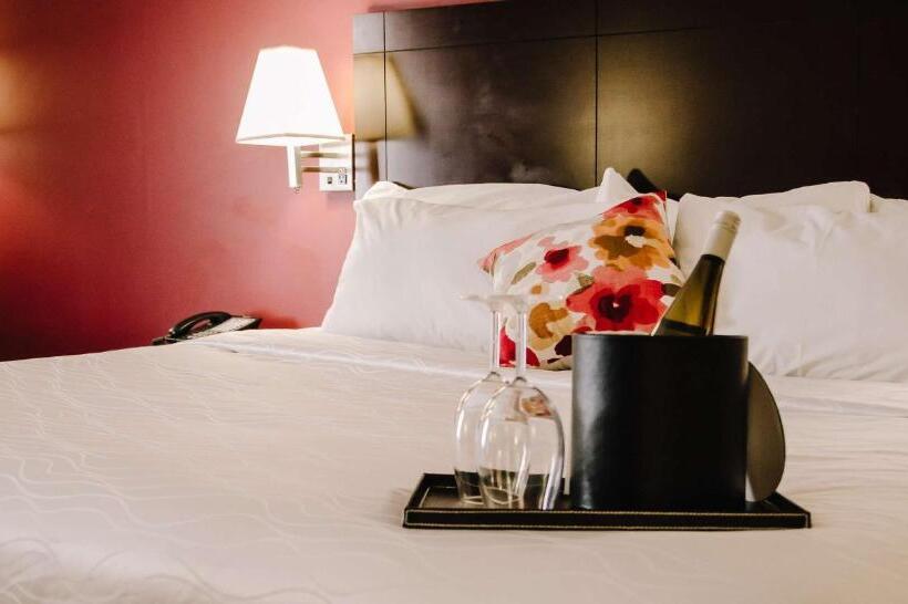 キングサイズベッドのスイートルーム, Best Western Plus Bowmanville