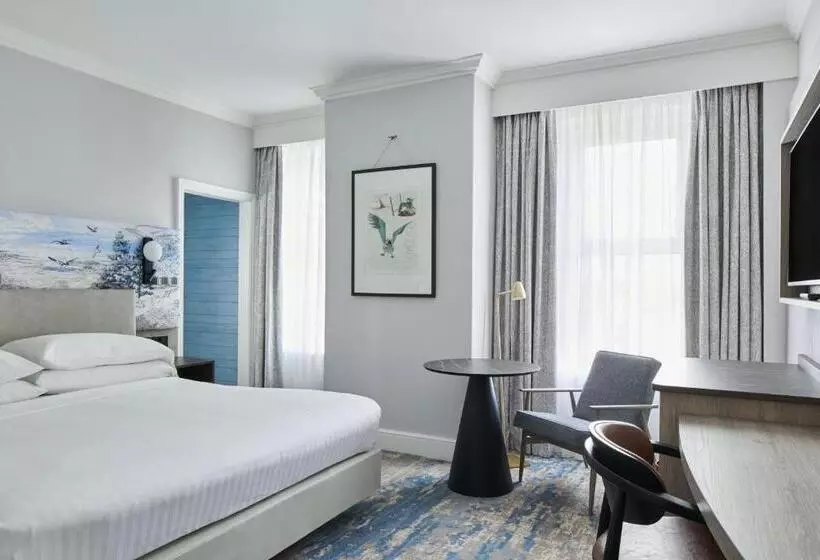 キングサイズベッドのデラックスルーム, Bournemouth Highcliff Marriott