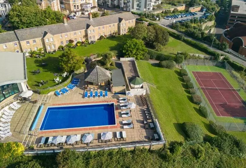 デラックスキャビン, Bournemouth Highcliff Marriott