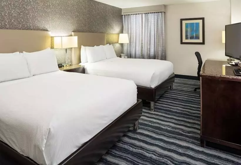 ２ダブルベッドのスタンダードルーム, Doubletree By Hilton Hotel Wilmington