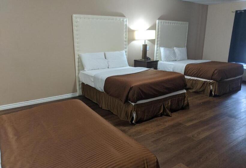 חדר משפחתי, Falls Lodge & Suites