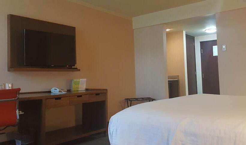 غرفة كلاسيكية سرير مزدوج, Four Points By Sheraton Saltillo