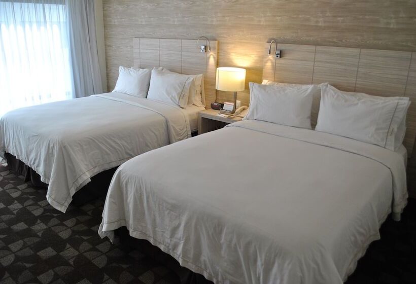 ２ダブルベッドのスタンダードルーム, Holiday Inn Express Toluca, An Ihg