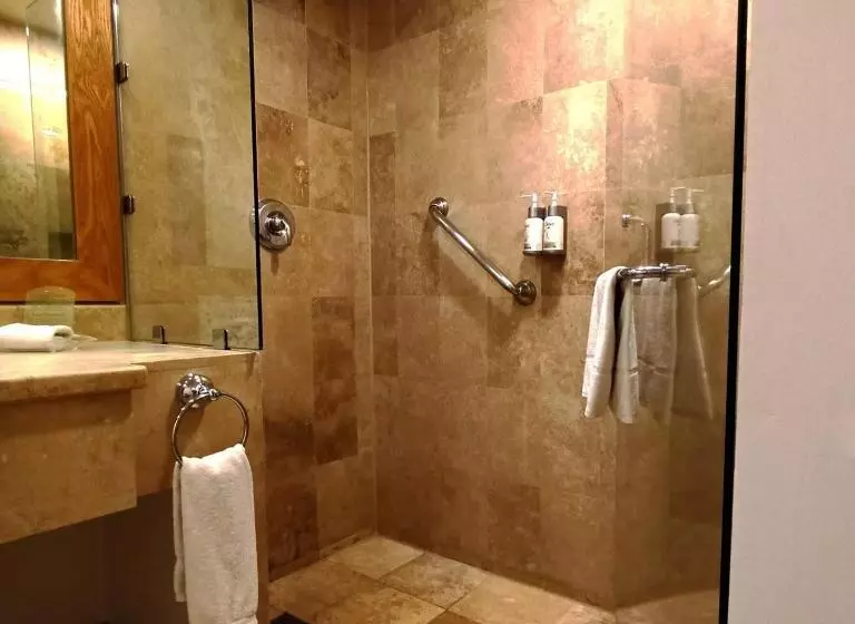 キングサイズベッドのエクゼクティブルーム, Holiday Inn Monterrey Valle, An Ihg