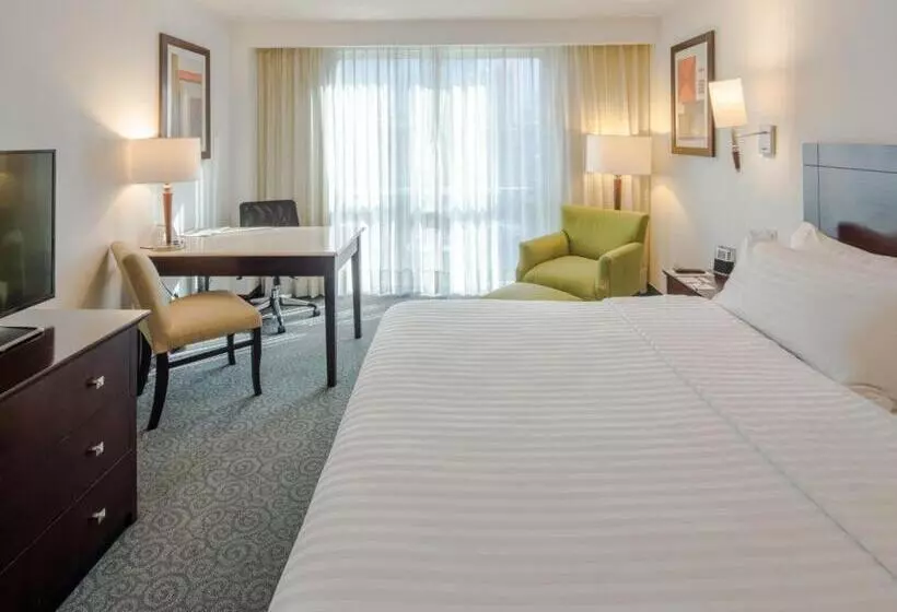 キングサイズベッドのエクゼクティブルーム, Holiday Inn Monterrey Valle, An Ihg
