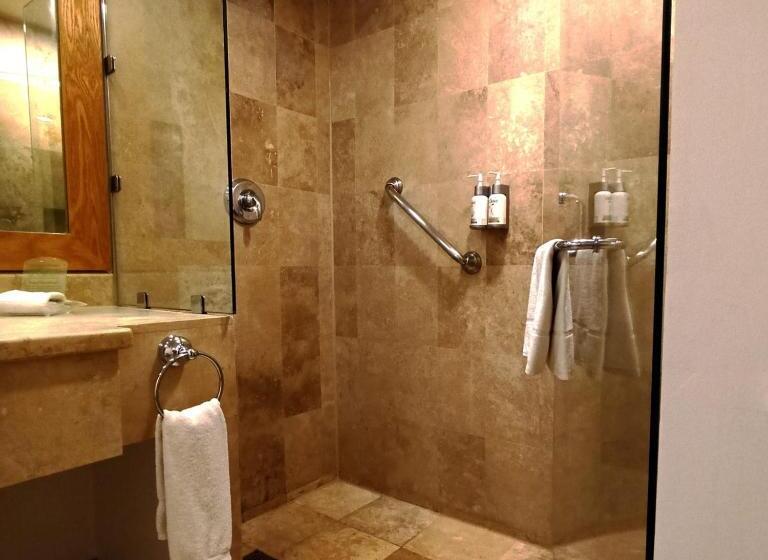 اتاق لوکس, Holiday Inn Monterrey Valle, An Ihg