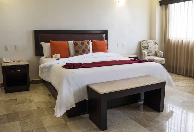 Полулюкс, Imperio De Angeles Executive Leon By Real De Minas Business Class