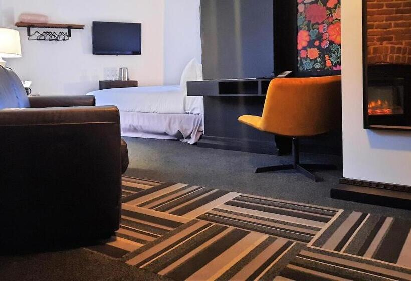 سوییت جونیور, Le Saint Paul