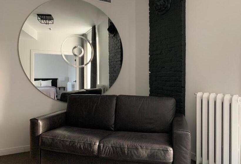 سوییت اجرایی, Le Saint Paul