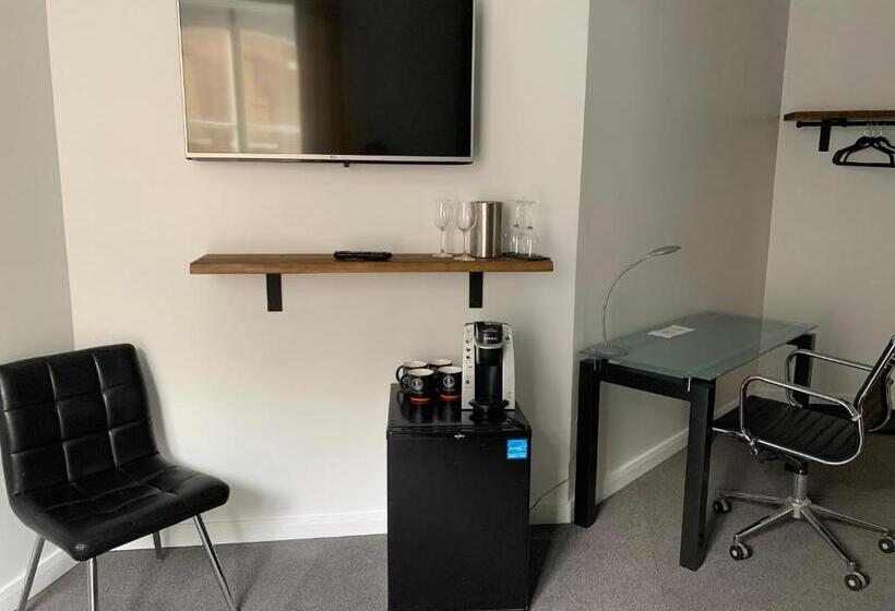 سوییت اجرایی, Le Saint Paul