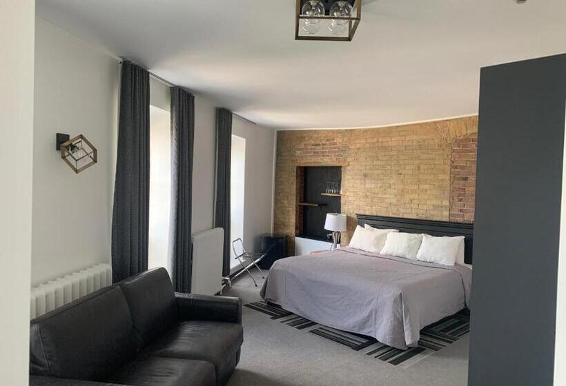 سوییت جونیور, Le Saint Paul