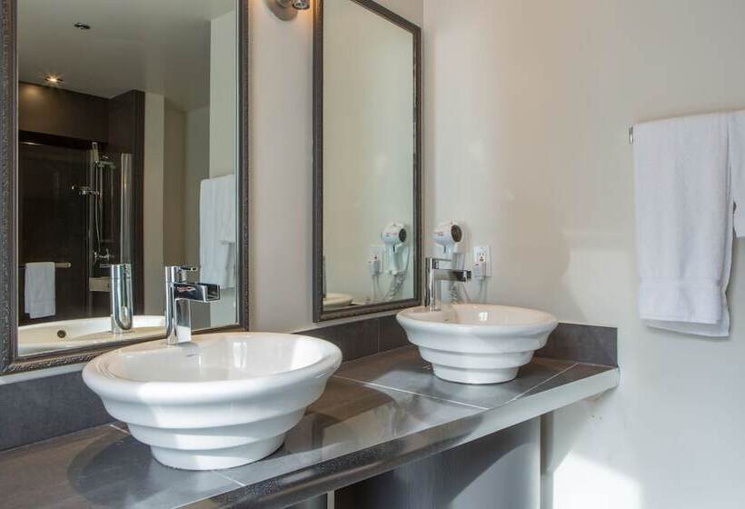 سوییت اجرایی, Le Saint Paul