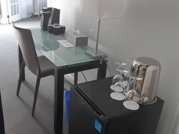 سوییت اجرایی, Le Saint Paul