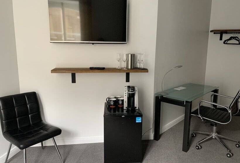 سوییت اجرایی, Le Saint Paul