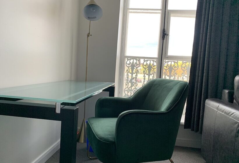 سوییت جونیور, Le Saint Paul